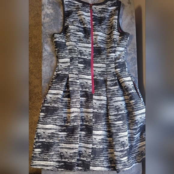Vince Camuto Dress Women's Size 6 Sleeveless Black And White Textured Pockets - Picture 10 of 14